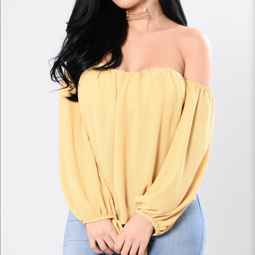 Fashion Nova yellow off the shoulder Top Medium